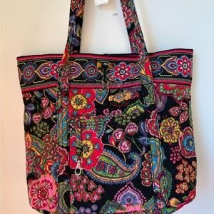 Vera Bradley Symphony In Hue Hathaway store with toggle clasp